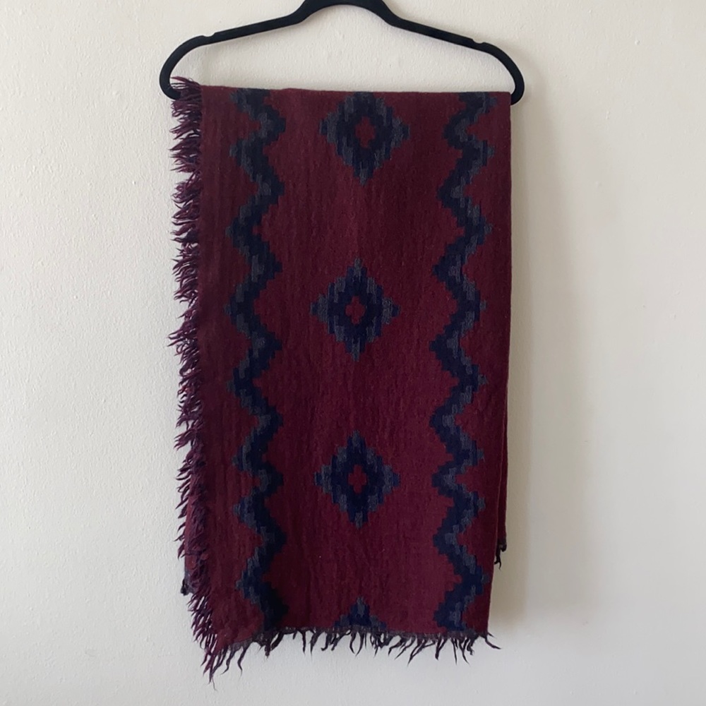 Aritzia diamond mosaic blanket scarf